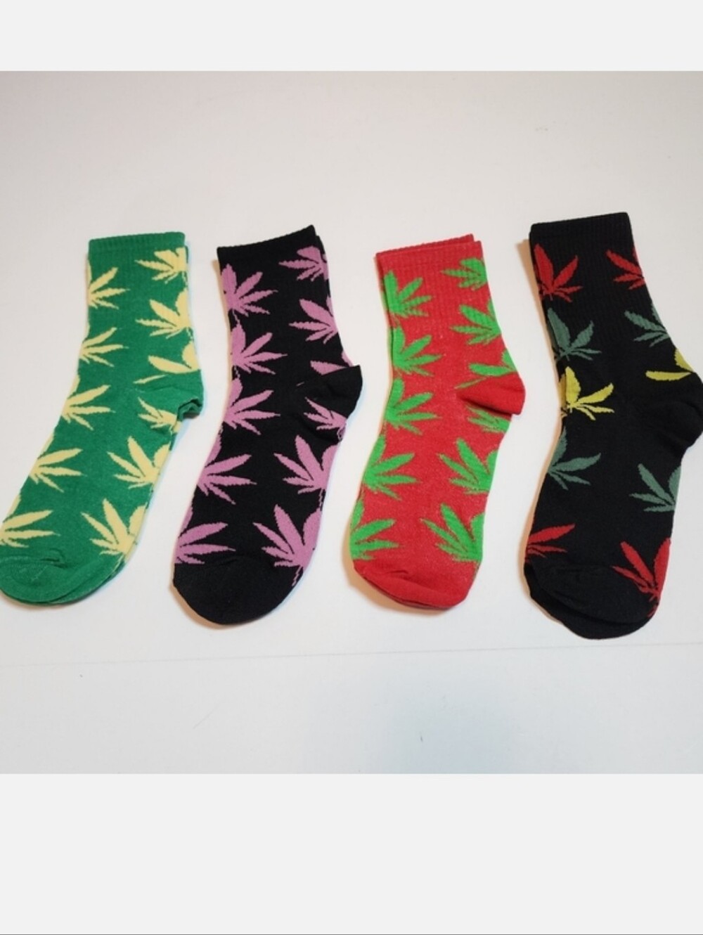 Women's novelty pot leaf crew socks set of four marijuana socks drug socks NWT